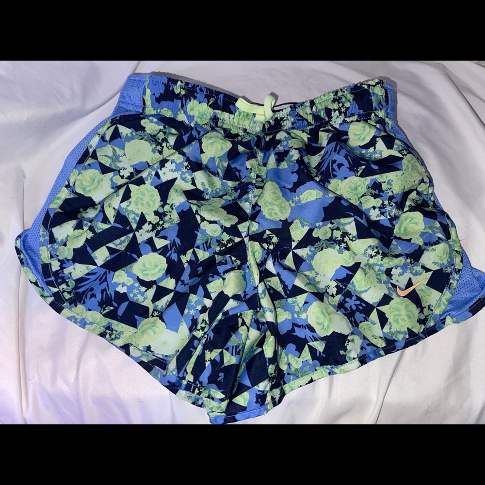 Nike youth short